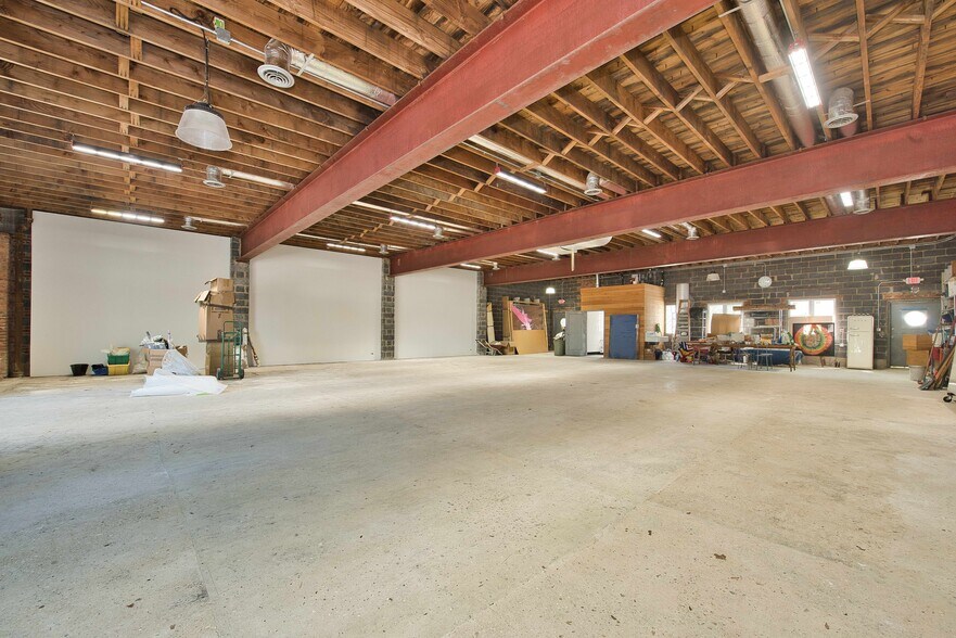 More Photos Of 16 Ludlam Ave, Bayville General Retail For Sale