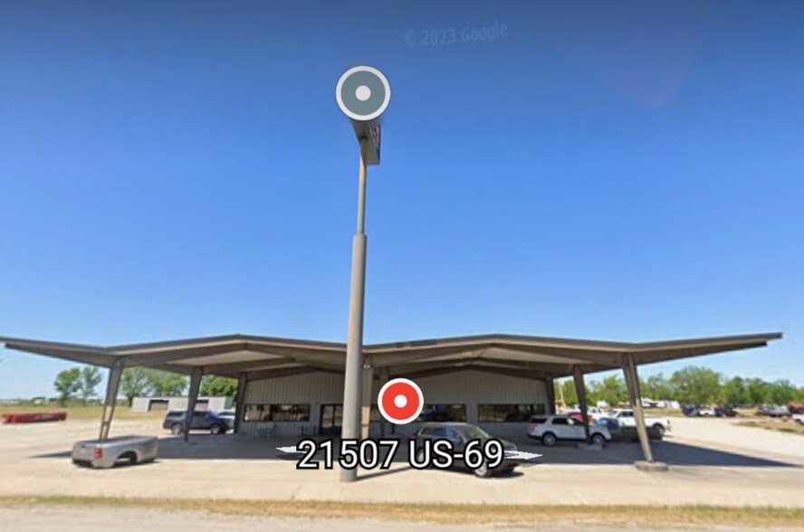 More Photos Of 21507 S Highway 69, Afton Industrial For Sale