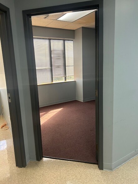 More Photos Of 3525 Prytania St, New Orleans Office For Sale