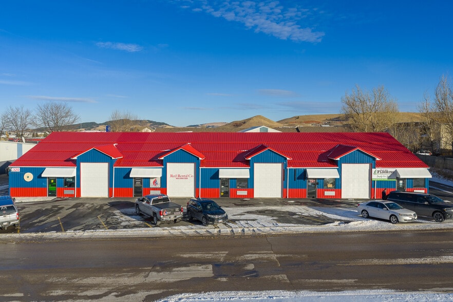 More Photos Of 320 S 26th St, Spearfish Storefront Retail Office For Sale
