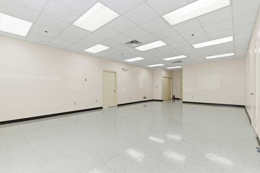 More Photos Of 86 Coraopolis Rd, Coraopolis Daycare Center For Lease