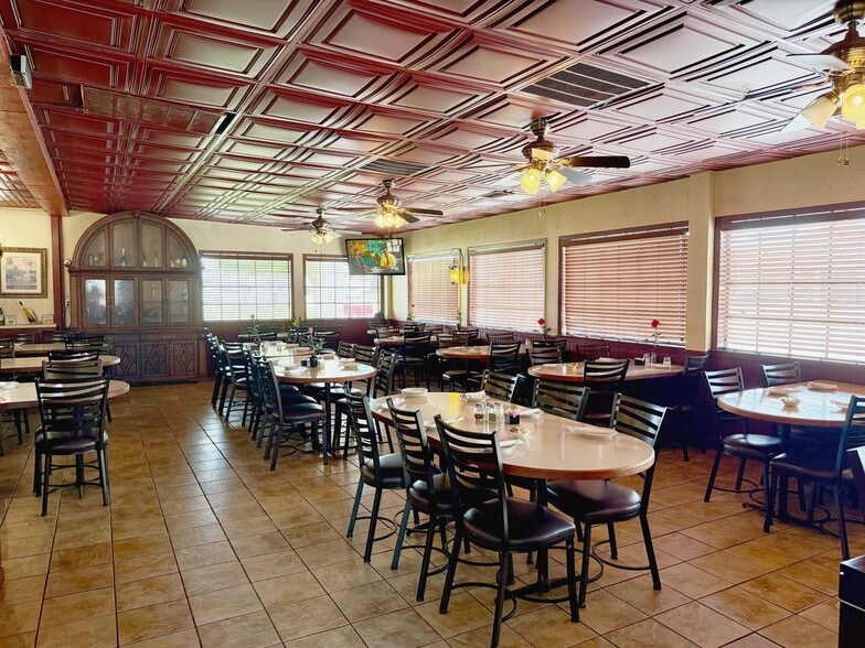 More Photos Of 6106 Wesley St, Greenville Restaurant For Sale