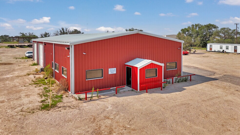 More Photos Of 2451 W Murphy St, Odessa Warehouse For Sale