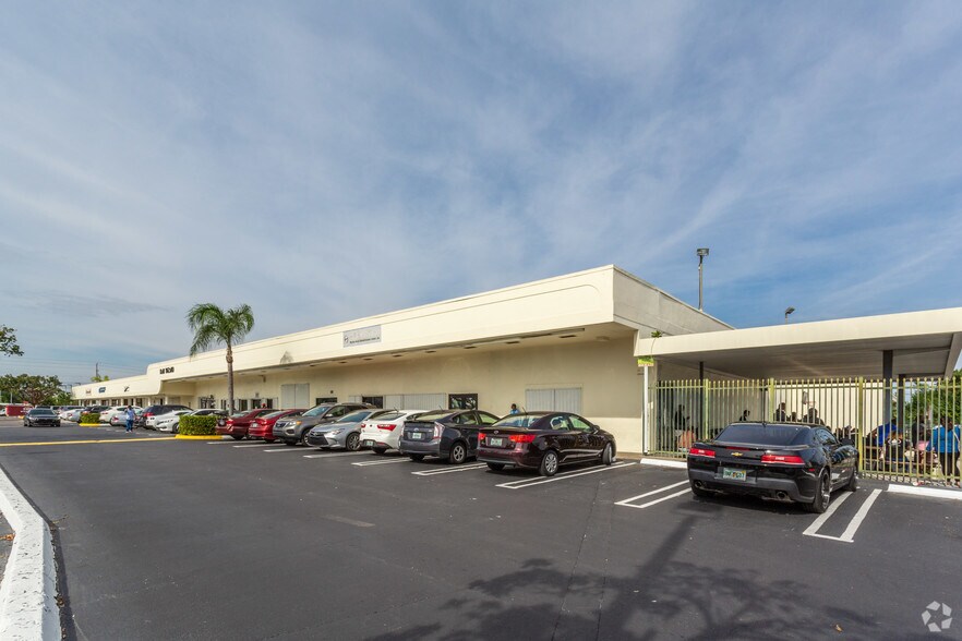 More Photos Of 9823 E Hibiscus St, Miami General Retail For Lease