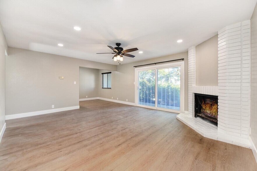 More Photos Of 5372 Garfield Ave, Sacramento Apartments For Sale