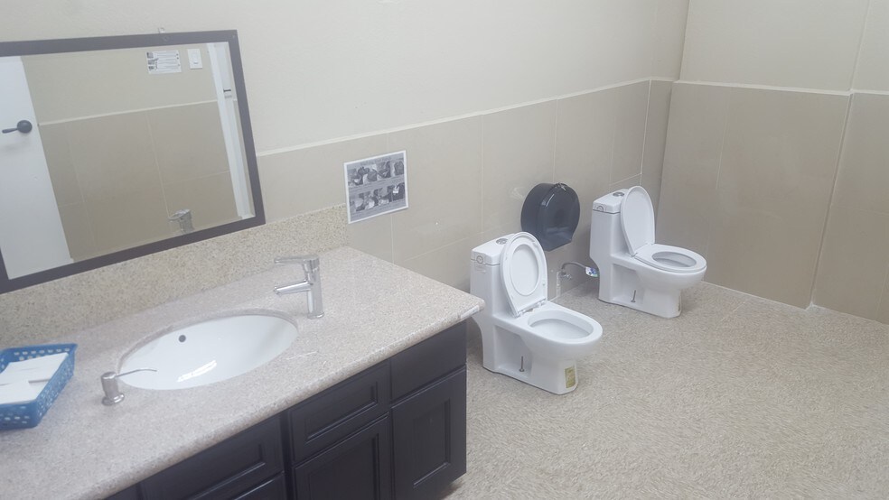 More Photos Of 2755 Flat Shoals Rd, College Park Daycare Center For Sale