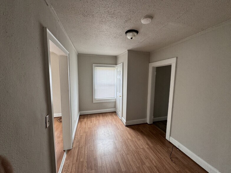 More Photos Of 305 Fife St, Thomasville Apartments For Sale