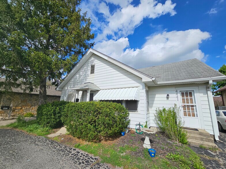 Primary Photo Of 4441 N Franklin Rd, Lawrence Loft Creative Space For Sale