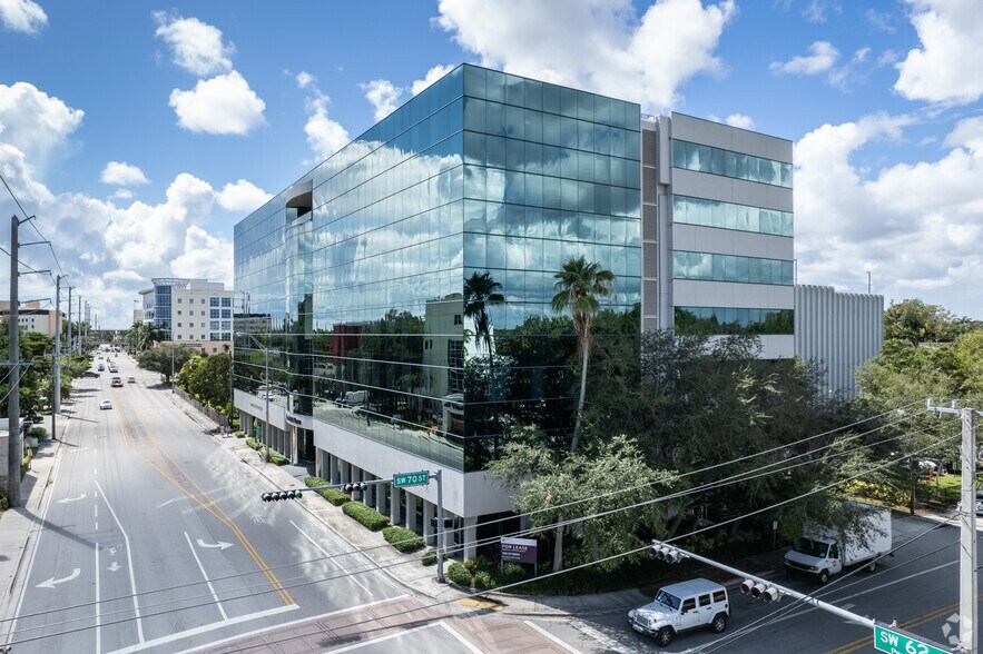 More Photos Of 7000 SW 62nd Ave, Miami Medical For Lease