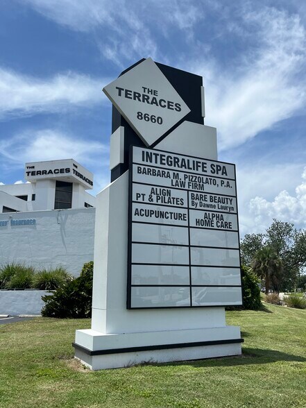 More Photos Of 8660 College Pky, Fort Myers Medical For Lease