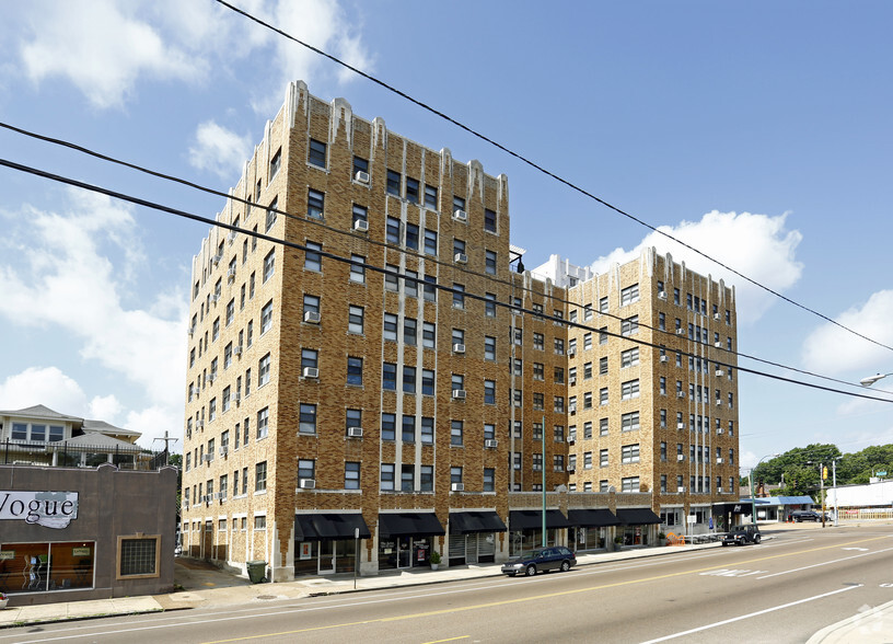 Primary Photo Of 6 S McLean Blvd, Memphis Apartments For Lease