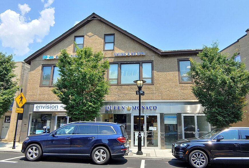 More Photos Of 215 Main St, Fort Lee Office For Sale