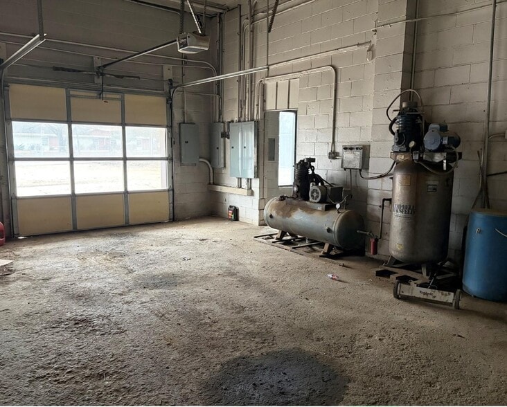 More Photos Of 3191 Highway 50, Beaufort Warehouse For Sale