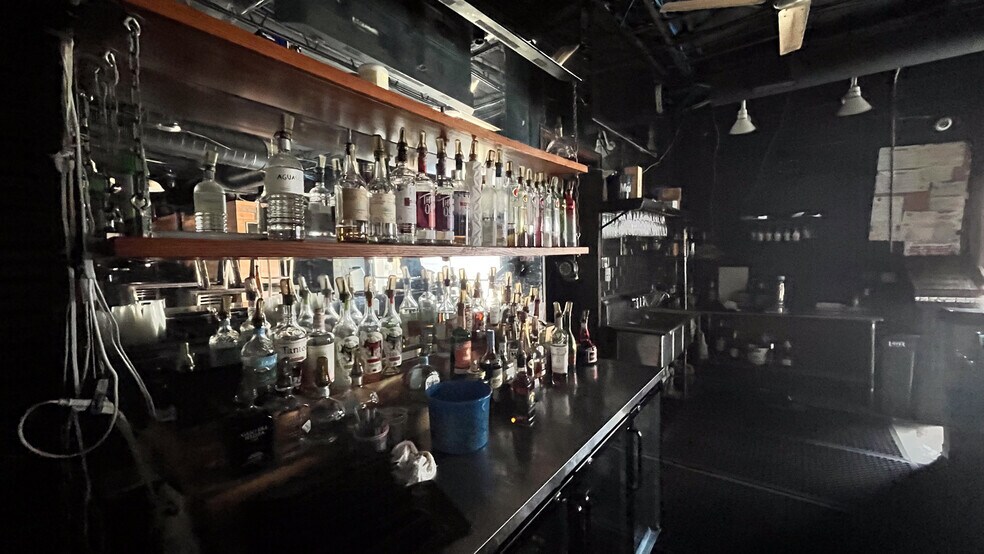 More Photos Of 5110 Washington Ave, Houston Storefront For Lease
