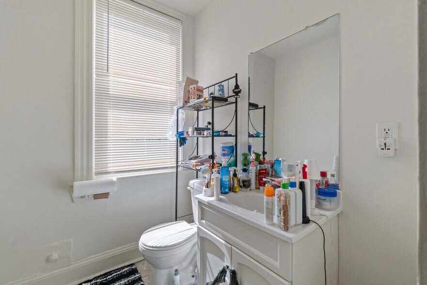 More Photos Of 1816 Saint Paul St, Baltimore Multifamily For Sale