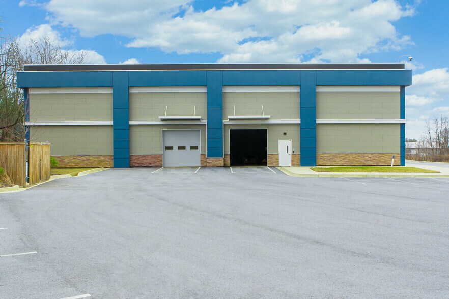 More Photos Of 4102 Harvard Pl, Frederick Warehouse For Lease