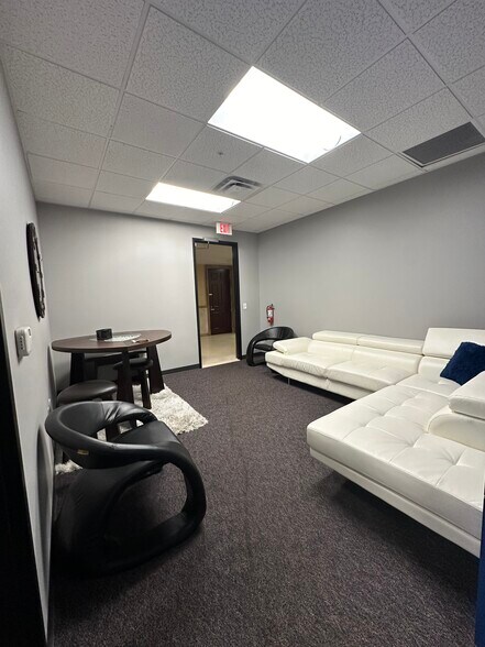 More Photos Of 2295 S Hiawassee Rd, Orlando Office For Sale