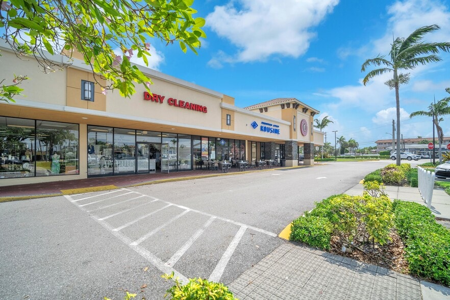 More Photos Of 1600-1662 N Federal Hwy, Boca Raton Unknown For Lease