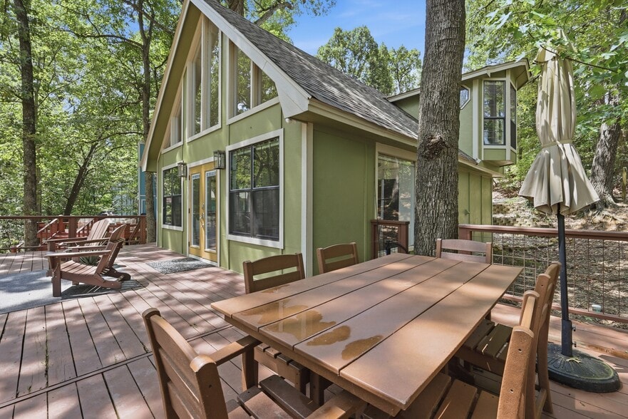 More Photos Of 104 Barker Creek Dr, Scroggins Specialty For Sale