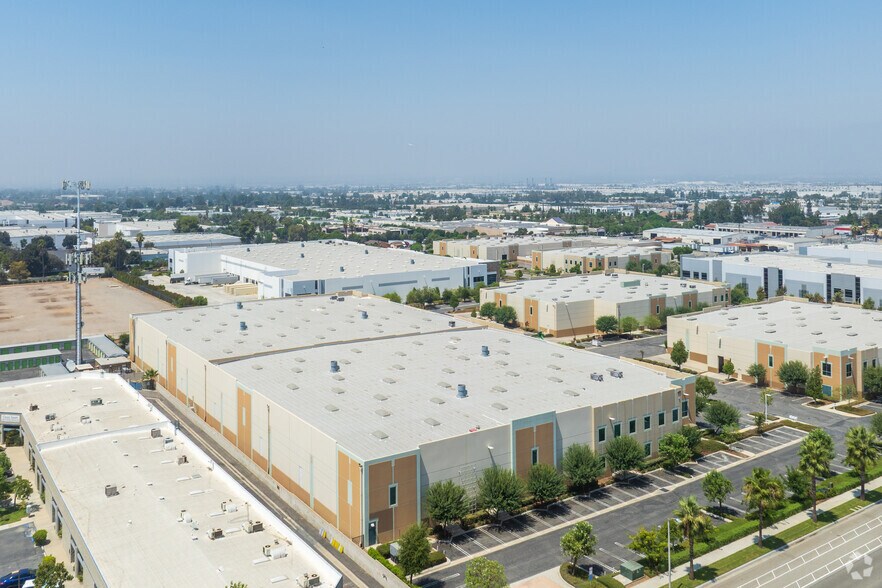 More Photos Of 401 Alabama St, Redlands Distribution For Lease