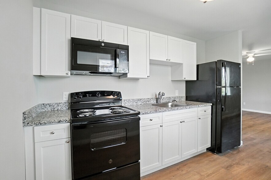 More Photos Of 1962-1970 Westwood Northern Blvd, Cincinnati Apartments For Sale