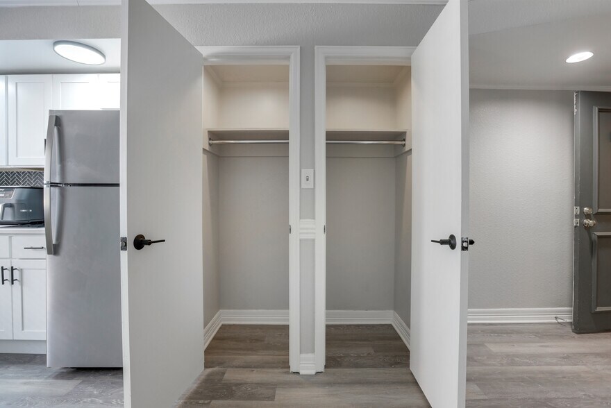 More Photos Of 1560 Sherman St, Denver Apartments For Sale