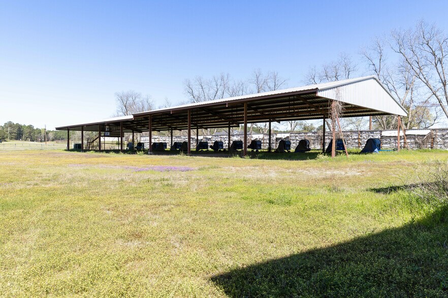 More Photos Of 740 West Union Street, Vienna Manufacturing For Sale