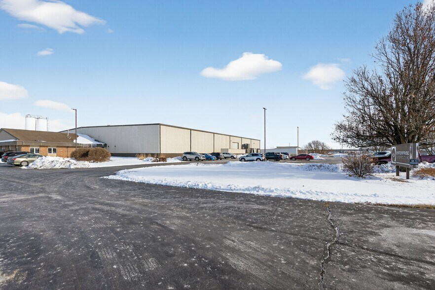 More Photos Of 1750 W Sycamore Rd, Manteno Industrial For Sale