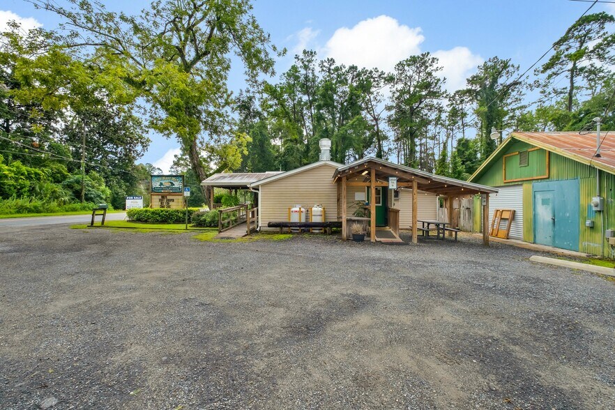 More Photos Of 892 Woodville Hwy, Crawfordville Restaurant For Sale