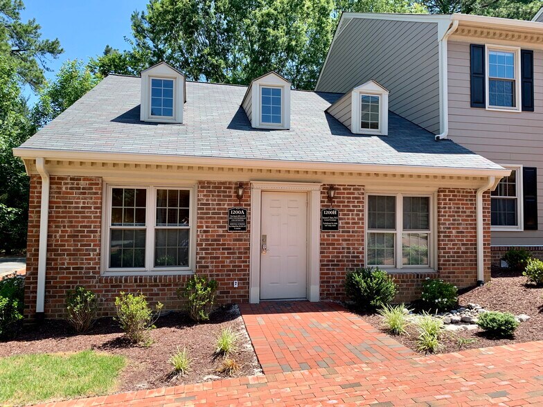 More Photos Of 1829 E Franklin St, Chapel Hill Medical For Lease