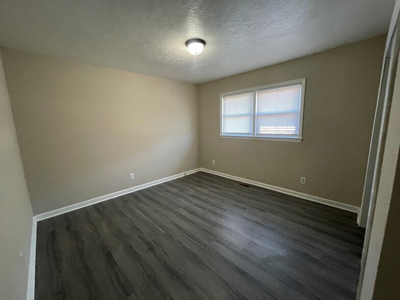 More Photos Of 4942-4959 Fieldcrest Dr, Fayetteville Apartments For Sale