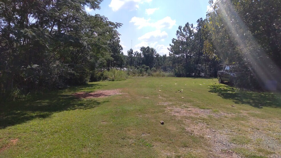 More Photos Of 545 E Montgomery St, Villa Rica Light Distribution For Sale