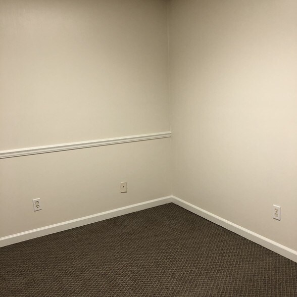 More Photos Of 2175 Highpoint Rd, Snellville Coworking Space