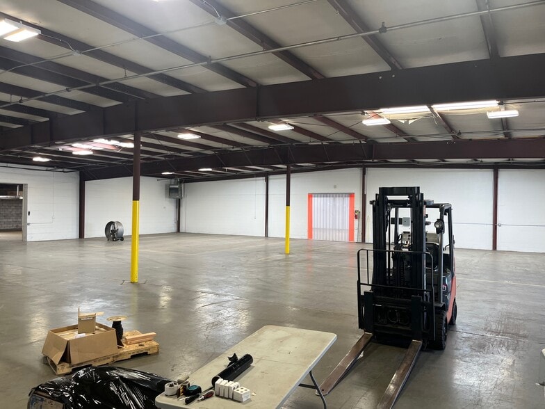 More Photos Of 3021 S High Ave, Oklahoma City Warehouse For Sale