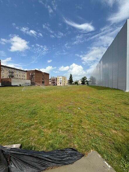 Primary Photo Of 122 8th St, Passaic Land For Sale