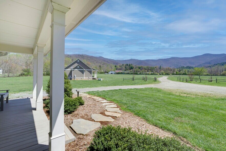 More Photos Of , Young Harris Specialty For Sale