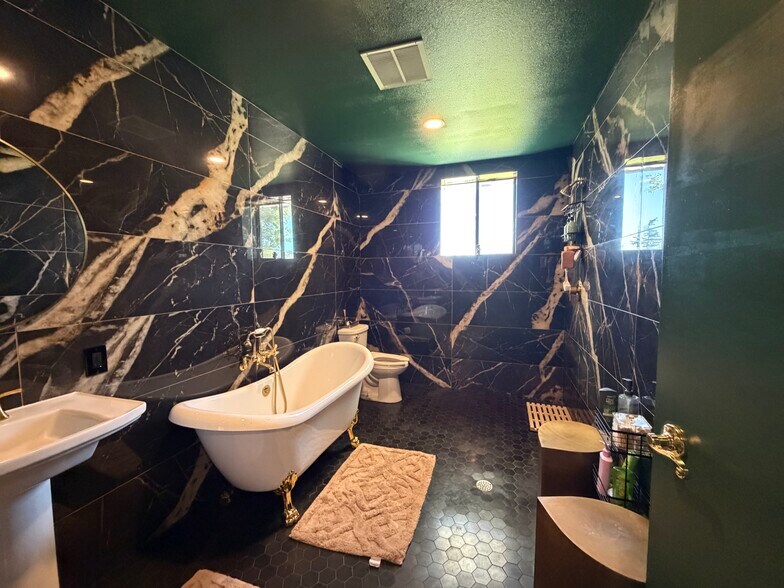 More Photos Of 145 Esmeralda Dr, Washoe Valley Flex For Sale