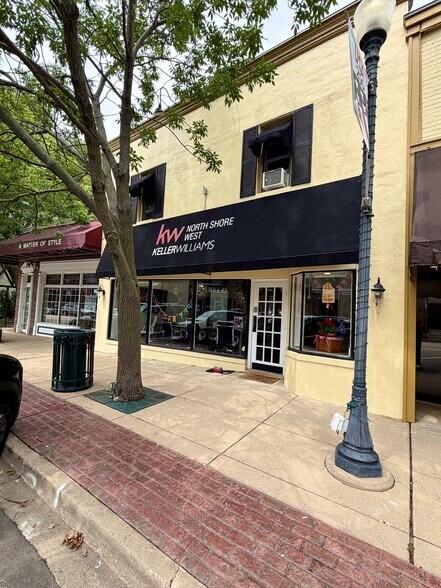 More Photos Of 134 Center St, Grayslake Storefront Retail Residential For Lease