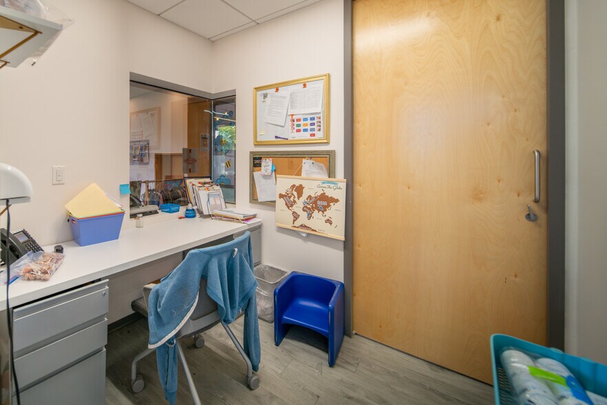 More Photos Of 3202 E Mountain View Rd, Phoenix Schools For Sale
