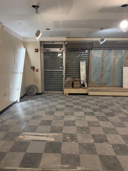 More Photos Of 620 Ella T Grasso Blvd, New Haven Manufacturing For Lease