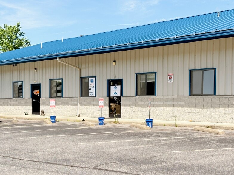 More Photos Of 6 Celtic Dr, Arden Warehouse For Lease