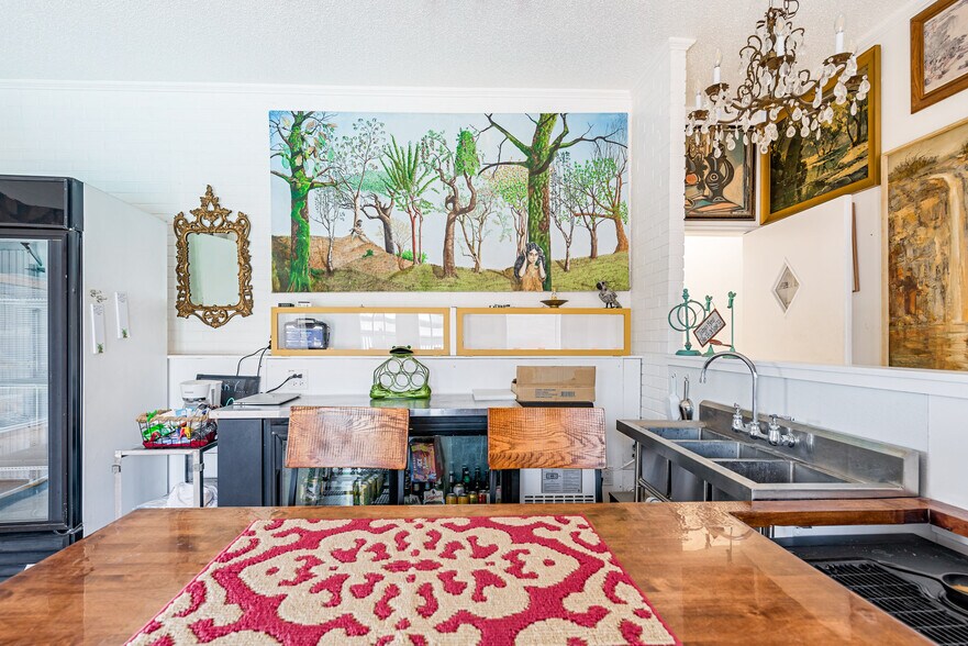 More Photos Of 630 Banyan Beach Dr, Port Aransas Hotel For Sale