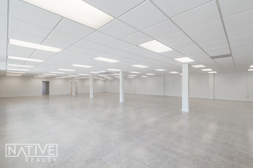 More Photos Of 700 NE 13th St, Fort Lauderdale Freestanding For Sale