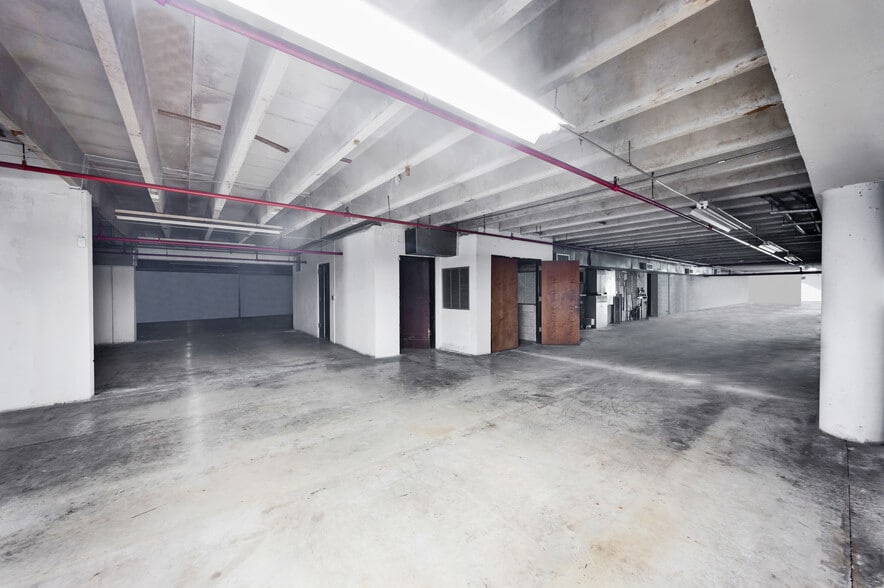 More Photos Of 3480 NW 41st St, Miami Warehouse For Sale