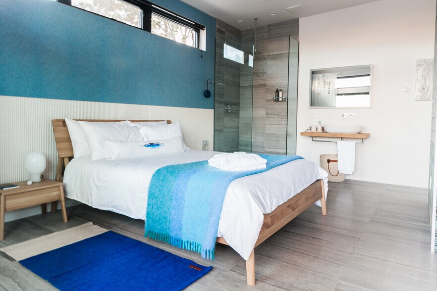 More Photos Of 1004 Nardo Rd, Encinitas Hospitality For Sale