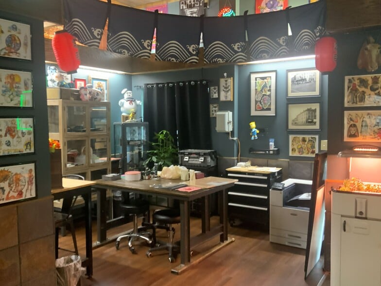 More Photos Of 32 Erie St N, Massillon Storefront Retail Office For Sale