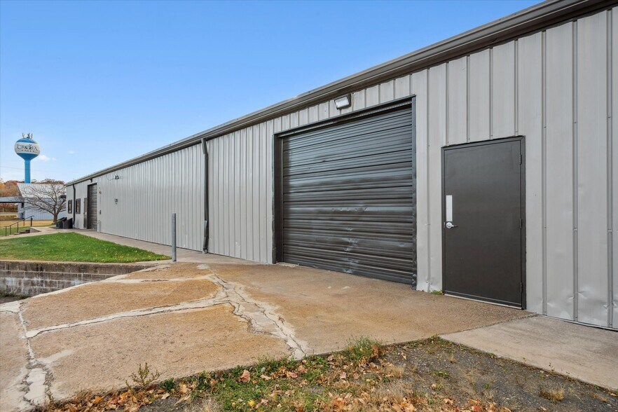 More Photos Of 605 Industrial Pky, Saint Croix Falls Manufacturing For Lease