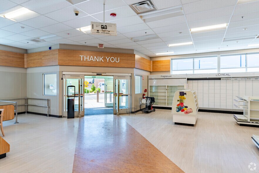 More Photos Of 1615 Main St, Susanville Drugstore For Sale