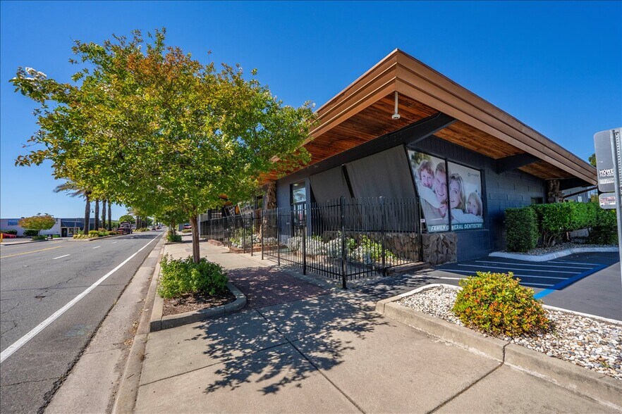 More Photos Of 2100 Hilltop Dr, Redding General Retail For Sale