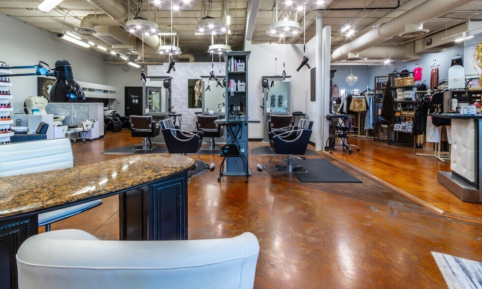 More Photos Of 6501 E Cave Creek Rd, Cave Creek Freestanding For Sale